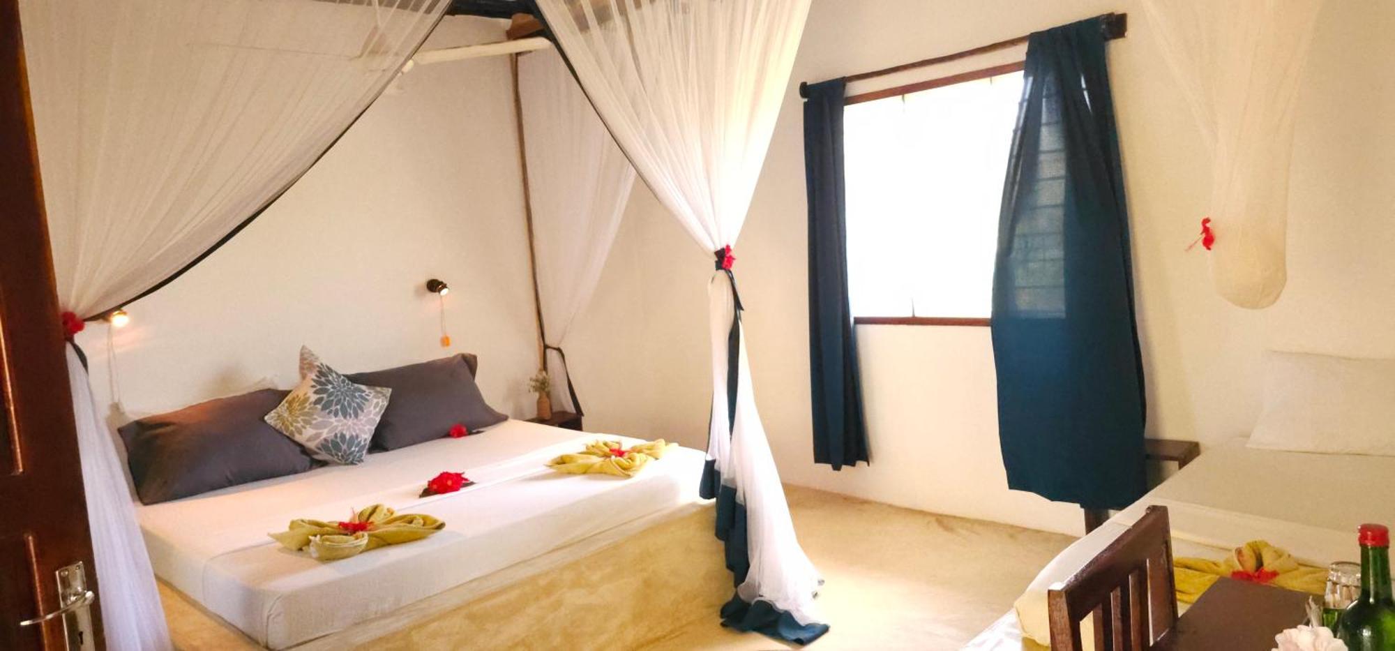 Red Monkey Beach Lodge Jambiani  Exterior photo