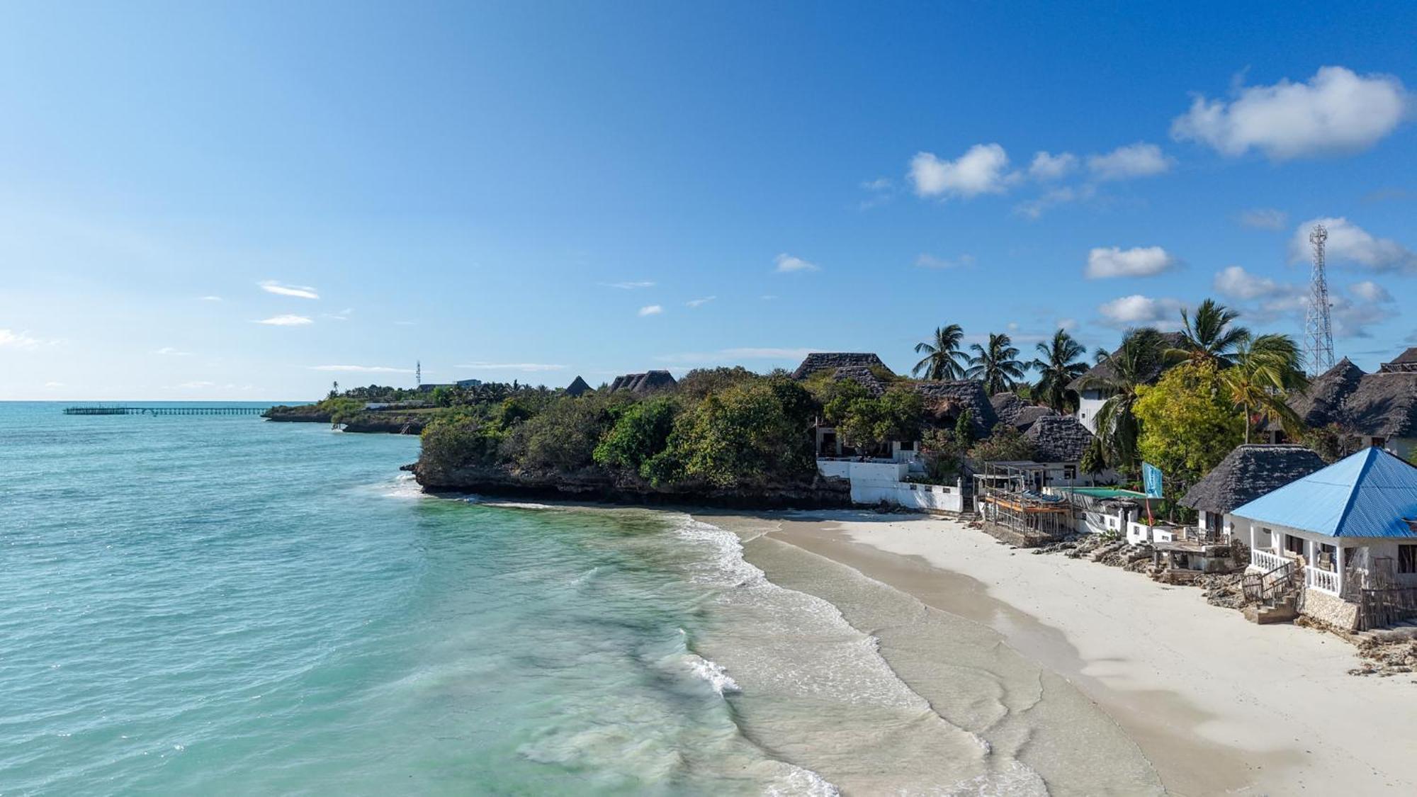 Red Monkey Beach Lodge Jambiani  Exterior photo