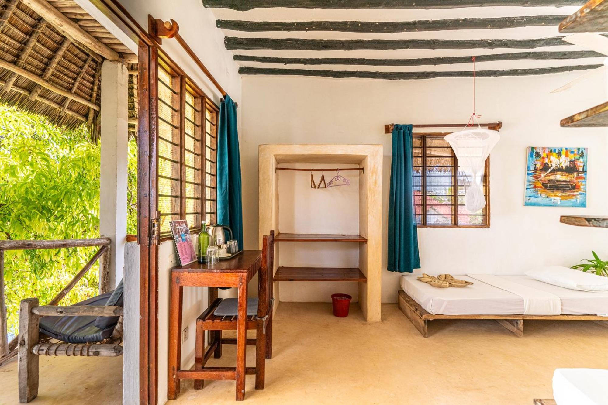 Red Monkey Beach Lodge Jambiani  Exterior photo